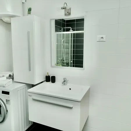Apartman Lana *